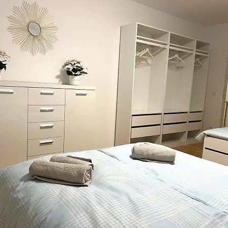 Moderne Ferienwohnung In Leimen Mit Balkon, Wehome Komfort Buitenkant foto