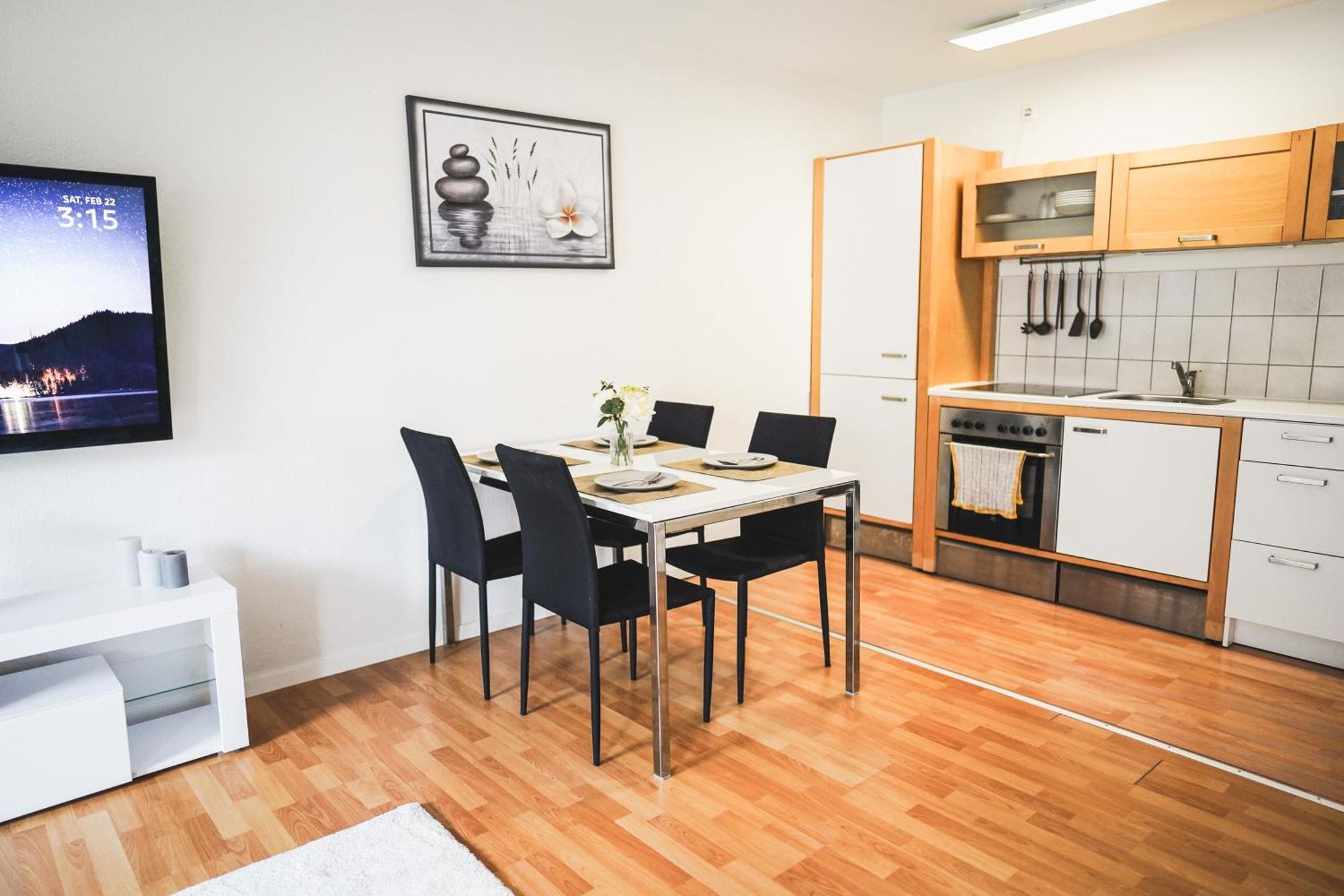 Moderne In Mit Balkon, Wehome Komfort Leimen (Baden)