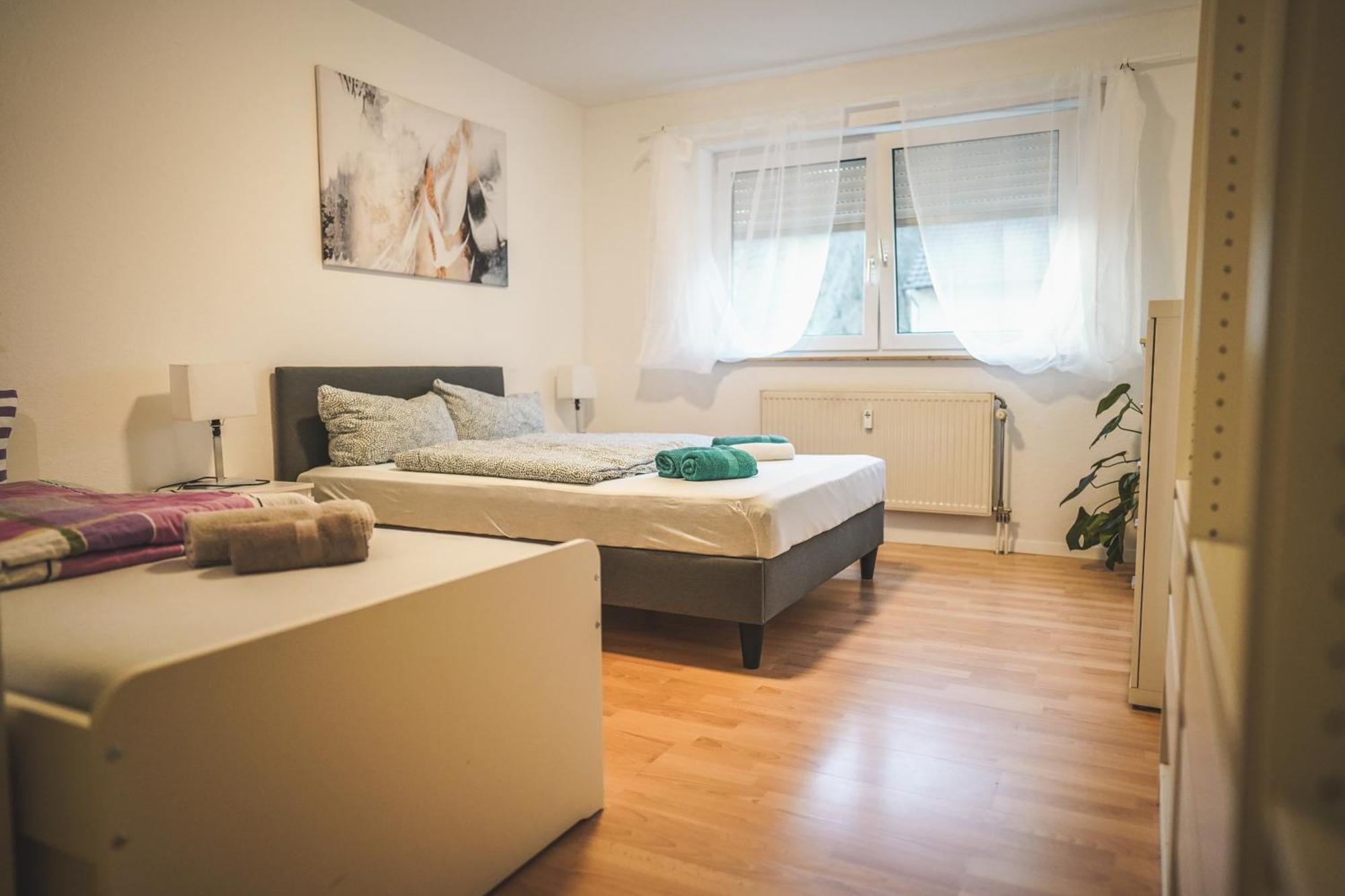 Moderne In Mit Balkon, Wehome Komfort Apartment